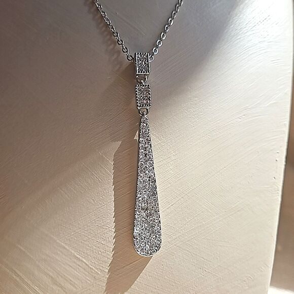 Dramatic Rhinestone Drop Pendant Necklace - Silver - Picture 4 of 7